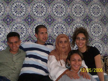 moi mes soeurs et ma tante